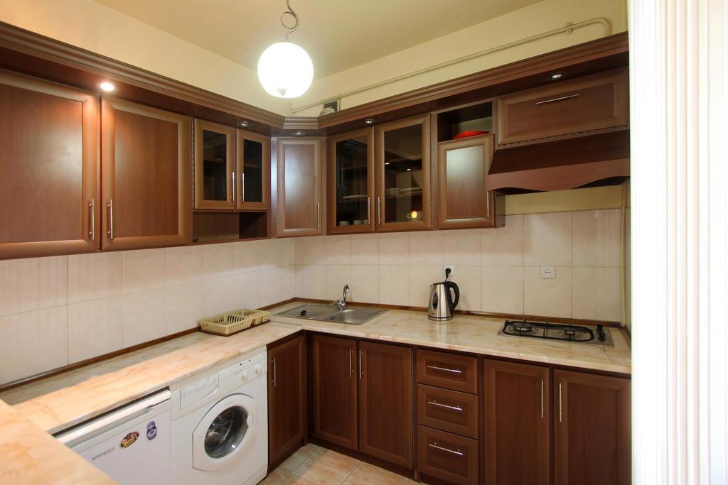 Studio With Balcony On Sayat Nova Avenue Erevan Exterior foto