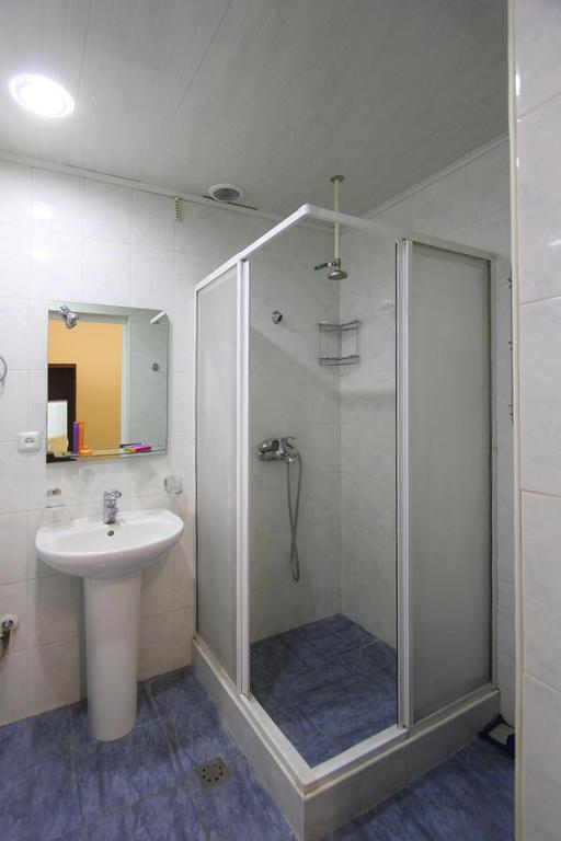 Studio With Balcony On Sayat Nova Avenue Erevan Exterior foto