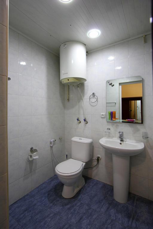 Studio With Balcony On Sayat Nova Avenue Erevan Exterior foto